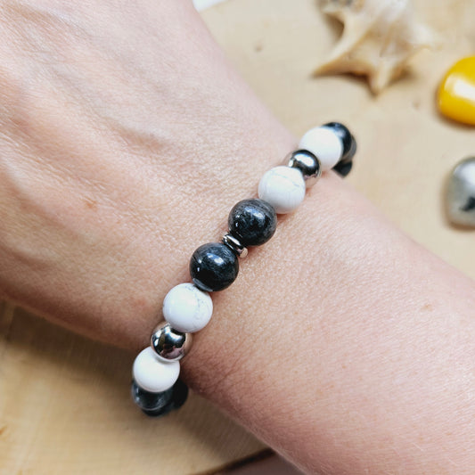 BRACELET FAIT MAIN - NUIT PAISIBLE & HARMONIE - Howlite & Labradorite Noire